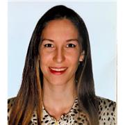 Clases de español (nativo), inglés (profesional) y francés (elemental). Profesora de apoyo escolar para clases con niños de primaria o ESO, y también adultos